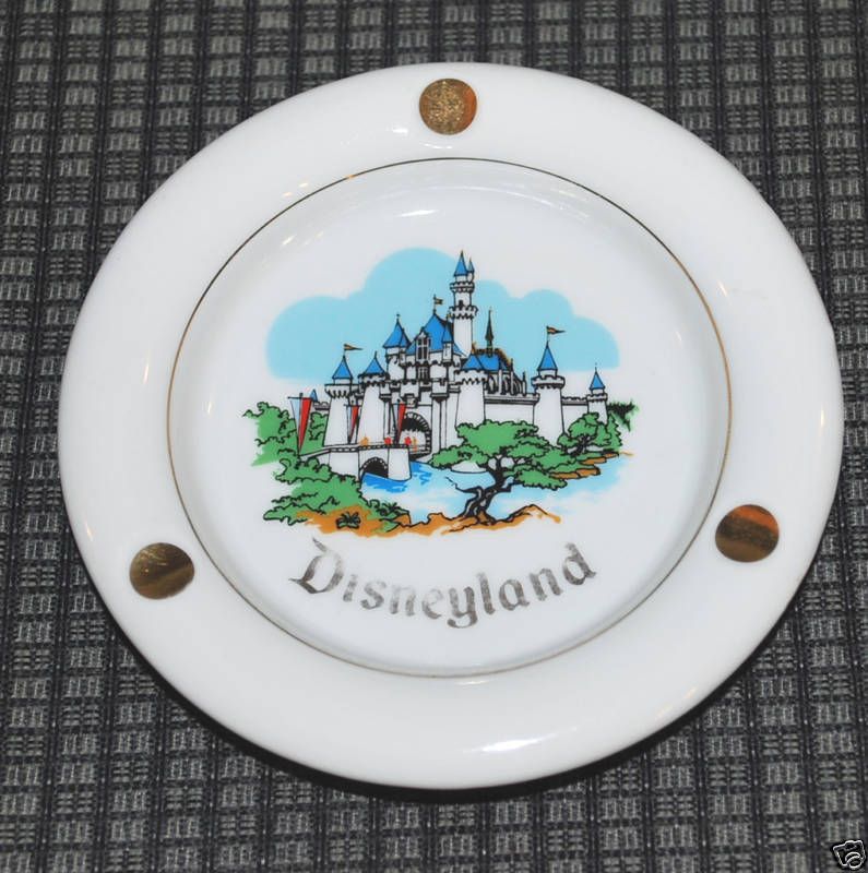 Disneyland Souvenir Ashtray Ash Tray Walt Disney Castle  