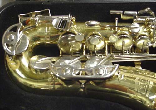 Selmer Bundy II Alto saxophone w/hard case made in the USA Just 