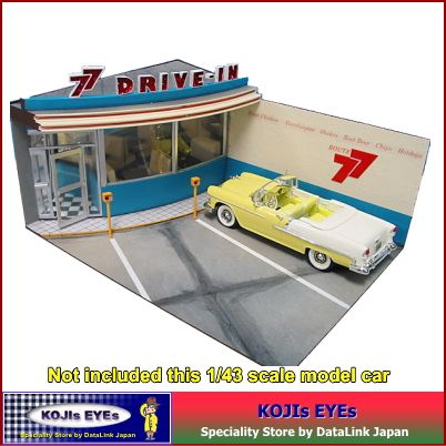   43 garage diorama in the acrylic display case shipping weight 980g 2