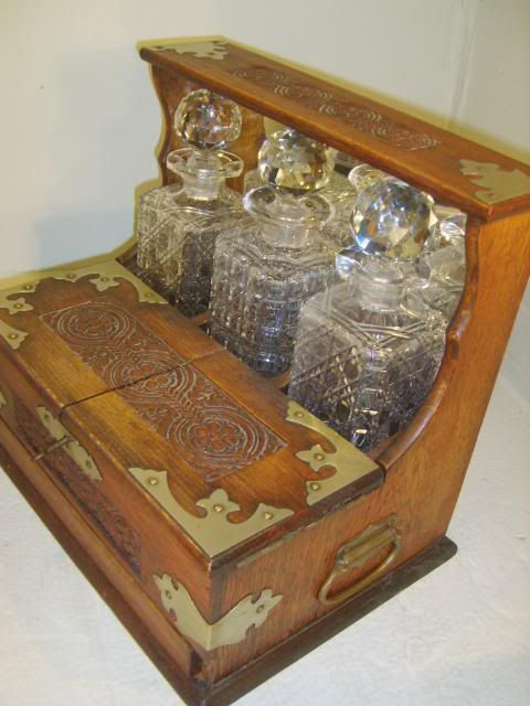 Antique Oak Cased Tantalus , Decanter Set  