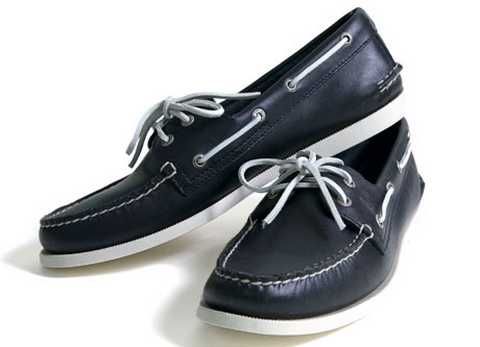 NAUTICA NM109 NAVY MENS BOAT SHOES Size 8.5 M  