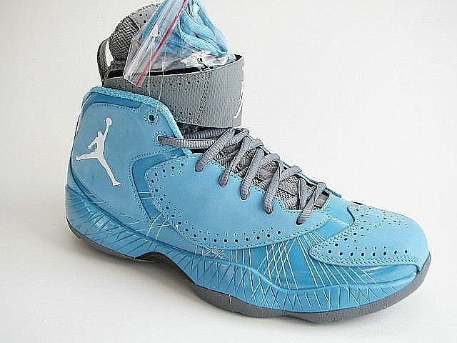 Nike Air Jordan 2012 UNC North Carolina Quick Strike mens US 8  