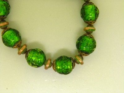   GREEN LUMINOUS VENETIAN FOIL ART GLASS BEAD ART DECO NECKLACE  