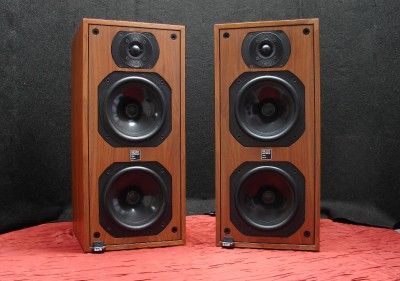 AWESOME B & W SPEAKERS DM 1400 PHENOMENAL B&W ENGLAND  