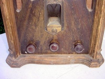   Tube Radio   General Electric J 83, 1930s, big one, Tombstone  