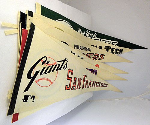   PENNANTS, Giants, Cubs, Tigers, Philadelphia Flyers, Georgia Tech