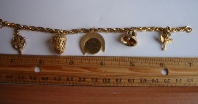 VINTAGE AVON AWARDS CHARMS BRACELET GOLDTONE ACORN ROSE  