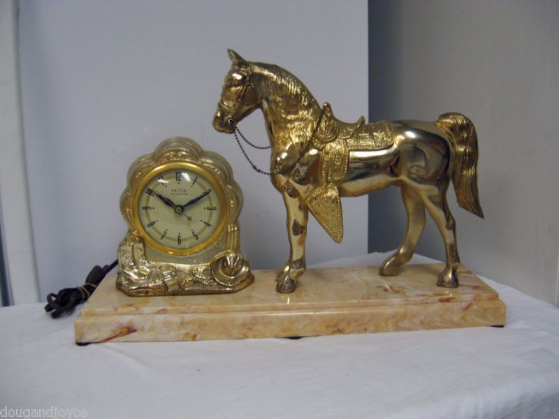 Vintage UNITEDSelf Starting Western Saddled Horse CLOCK  