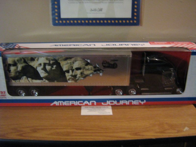 Freightliner Mount Rushmore Trailer 132 New Diecast  