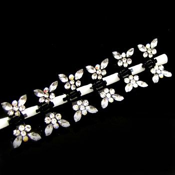 ADDL Item  6 butterfly rhinestone mini hair claw pin 