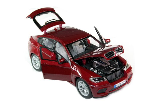 Bburago BMW X6 M 1/18 Die Cast RED Diamond Collection  