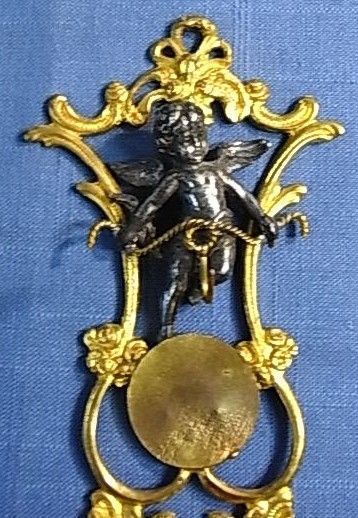 HGU25 * CHERUB ANGEL POCKET WATCH WALL HOLDER ANTIQUE GERMAN 1880´S 