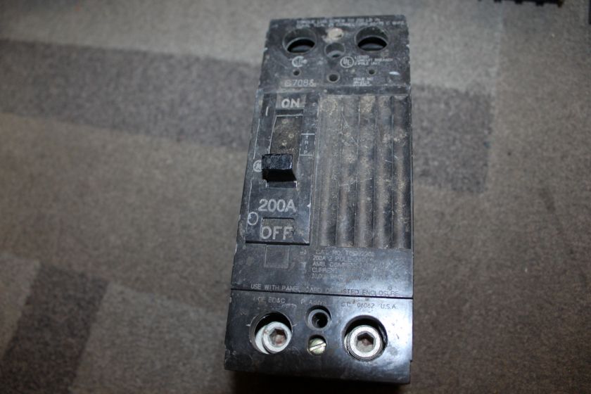 GE TQD22200 2 POLE 200AMP 240V CIRCUIT BREAKER  