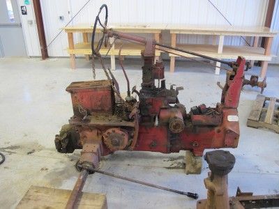 IH FARMALL 300 TRACTOR TRACTOR PARTS 1828  