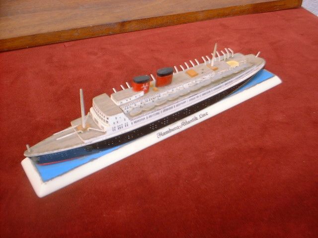   Vintage Miniature Van Ryper/Richard Wagner Wooden Ship Model,HANSEATIC