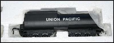 BACHMANN ( 2 8 2 ) THE MIKADO LIGHTED LOCOMOTIVE w/REALISTIC SMOKE 