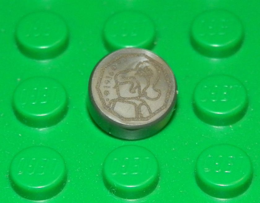 LEGO BATMAN   PARTS & PIECES   TWO FACE COIN  
