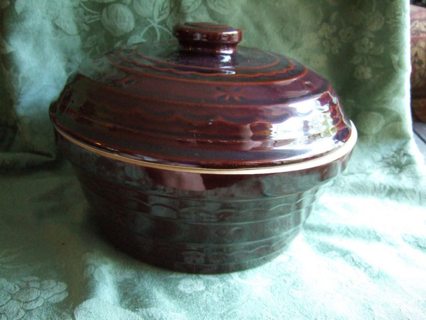 VINTAGE MARCREST BROWN POTTERY DUTCH OVEN UNUSED 2 qt  