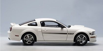 FORD MUSTANG GT COUPE 2007 CALIFORNIA SPECIAL (PERFORMANCE WHITE 