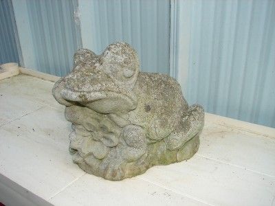 Vintage Frog Statue Garden Lawn Decor Concrete Art