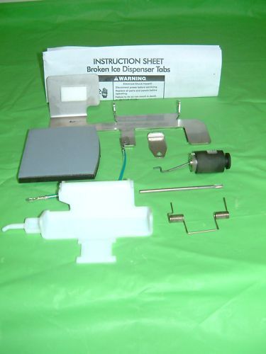 WHIRLPOOL MAYTAG DISPENSER DOOR CHUTE 8201756   OEM NEW  