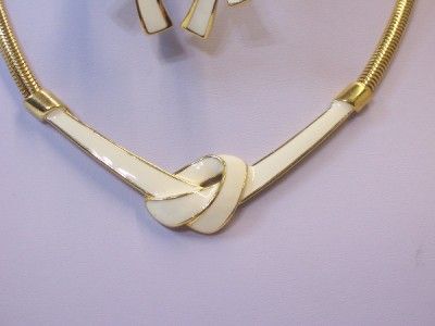 Monet White Enamel Choker With Matching Avon Earrings Gold Tone MINT 