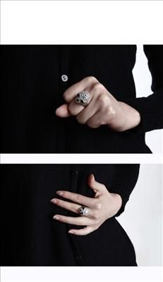 Mens Individuality Skull Ring Rhinestone Alloy NEW  