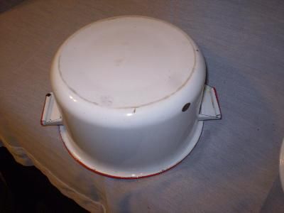 Enamelware, White & Red, 8 3/4, Covered, Stock Pot  